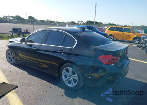 2018 BMW 330I xDrive z USA, uszkodzony, nr VIN WBA8D9C53JA616383